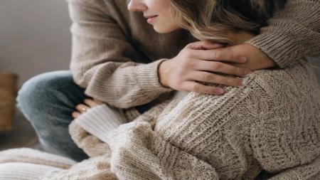 Jak komunikować trudne emocje w związku? 5 technik, które naprawdę działają